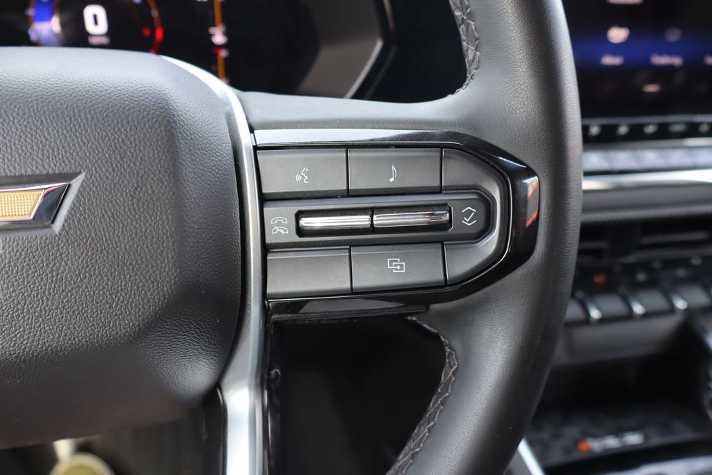 Used 2023 Chevrolet Colorado LT w/ LT Convenience Package II AWD/4WD image 8