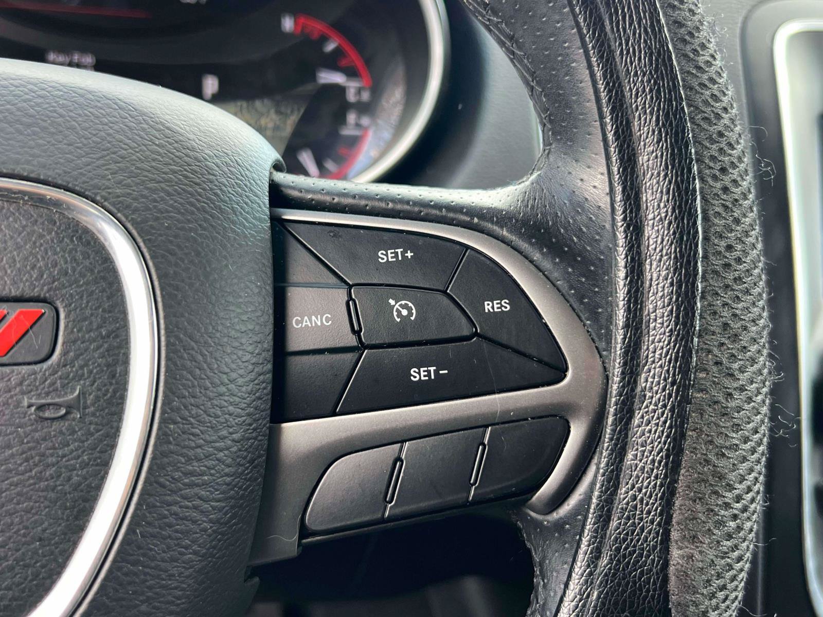 Used 2020 Dodge Durango SXT w/ 3rd Row Seating Group RWD image 22
