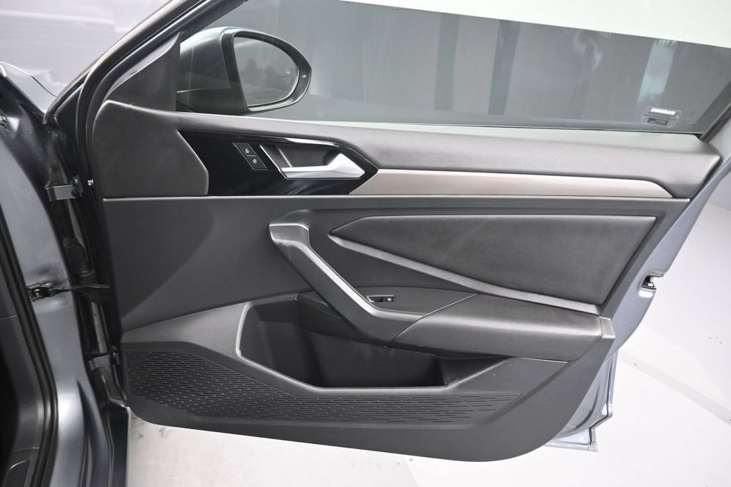 Used 2020 Volkswagen Jetta SEL Premium FWD image 40
