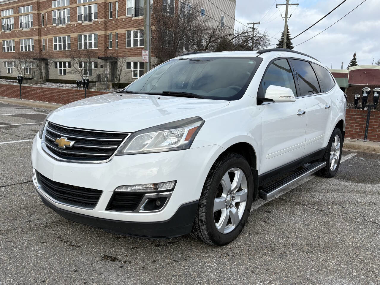 Used 2017 Chevrolet Traverse LT w/ Style and Technology Package image 17
