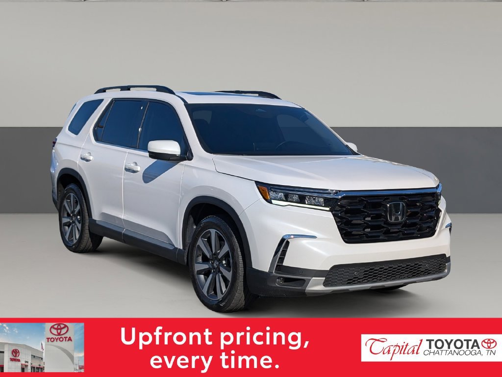Used 2024 Honda Pilot Touring image 2