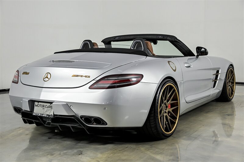 Used 2012 Mercedes-Benz SLS AMG Roadster image 9