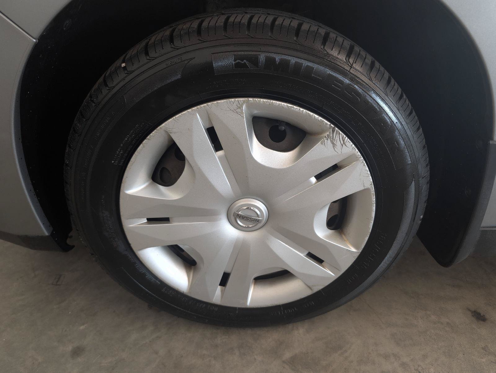 Used 2011 Nissan Versa 1.8 S w/ Plus Pkg FWD image 46