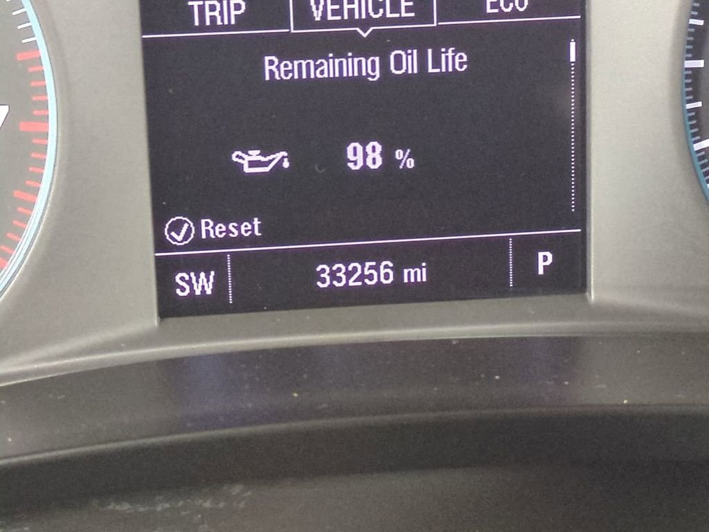 Used 2025 Chevrolet Malibu LT image 32