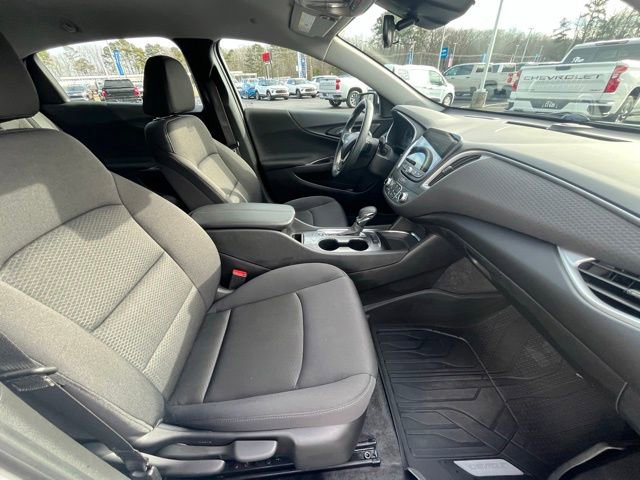 Used 2024 Chevrolet Malibu LT w/ Sport Edition image 16