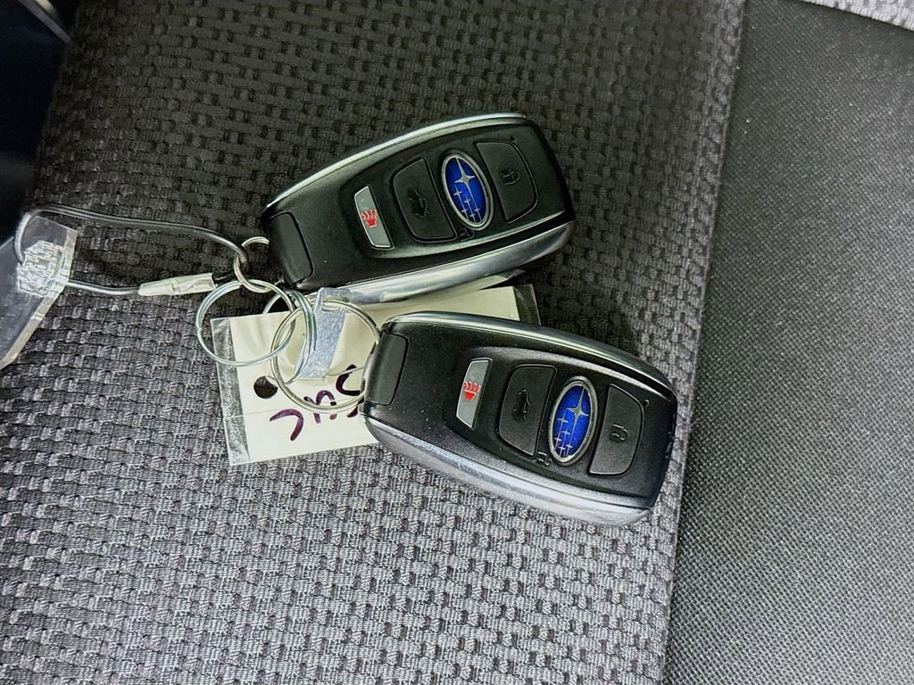 Used 2020 Subaru Outback Premium image 32