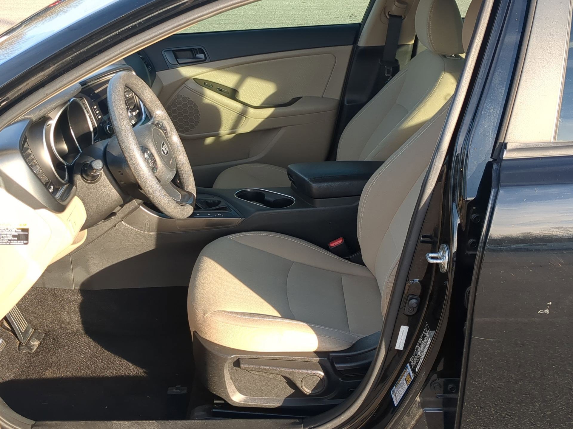 Used 2015 Kia Optima LX image 11