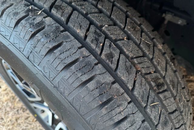 Used 2024 Ford Expedition Max XLT image 12