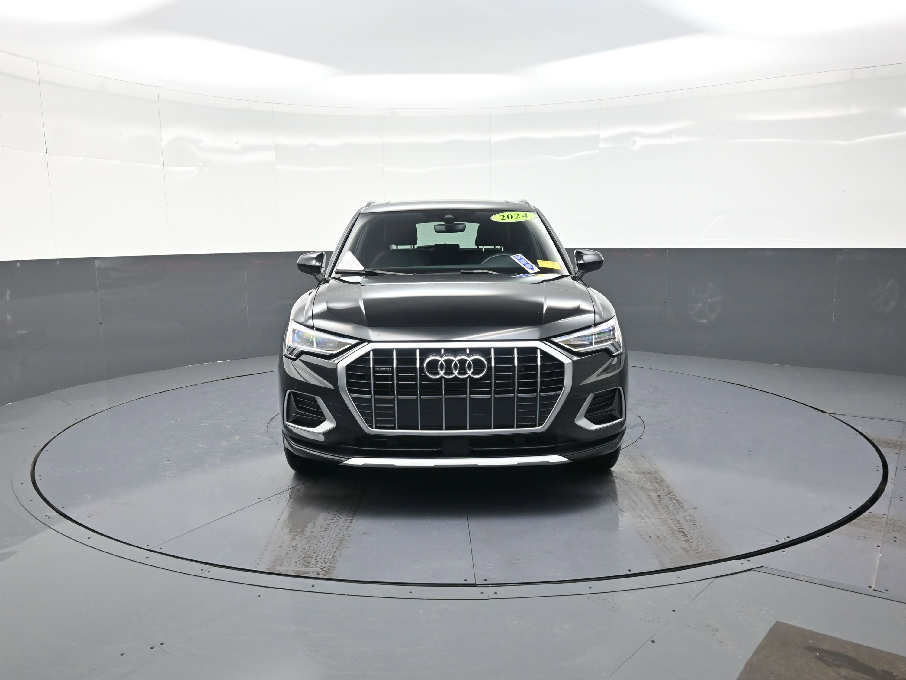 Used 2024 Audi Q3 2.0T Premium image 8