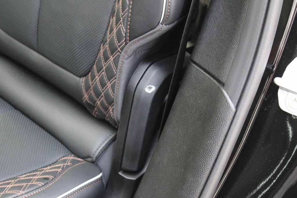 Used 2025 Jeep Grand Cherokee Summit image 39