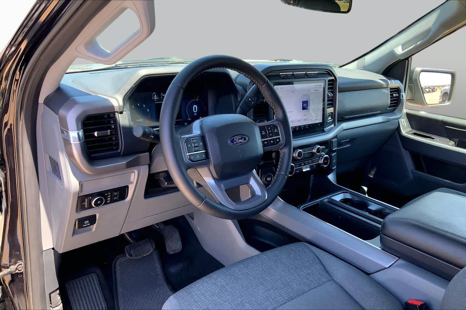 Used 2024 Ford F150 XLT w/ Mobile Office Package RWD image 18