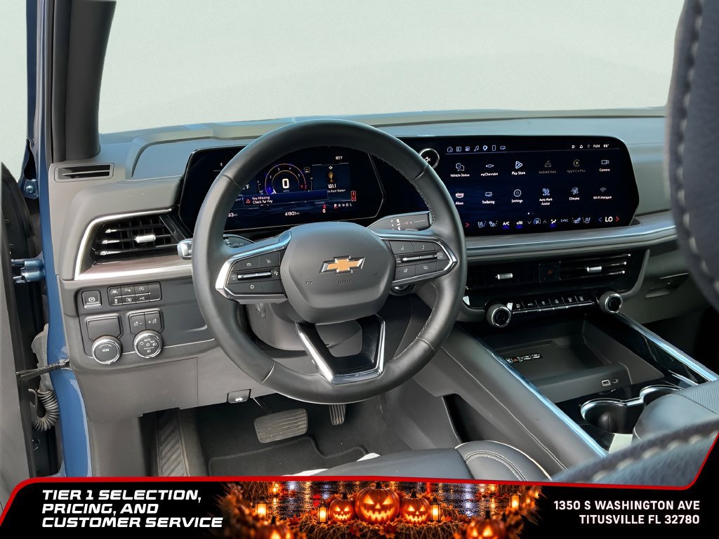 Used 2025 Chevrolet Suburban Premier RWD image 26
