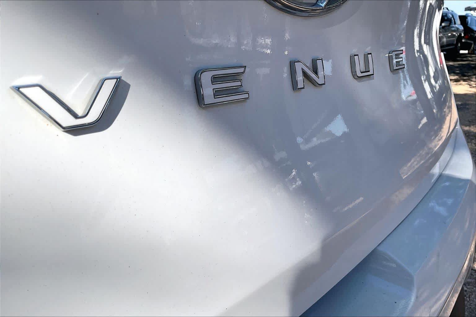Used 2021 Hyundai Venue SE FWD image 10