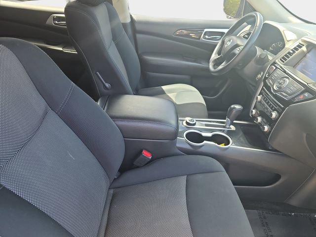 Used 2018 Nissan Pathfinder SV AWD/4WD image 12