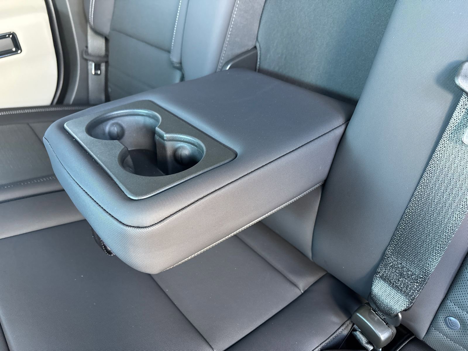 New 2026 GMC Hummer EV SUV image 27