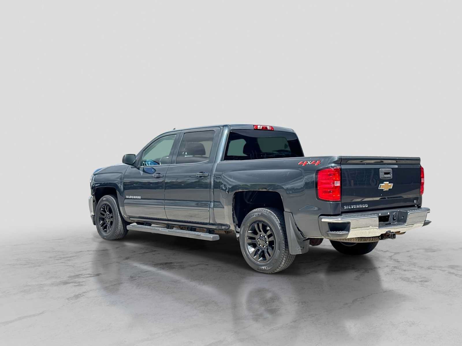 Used 2018 Chevrolet Silverado 1500 LT w/ All Star Edition AWD/4WD image 4