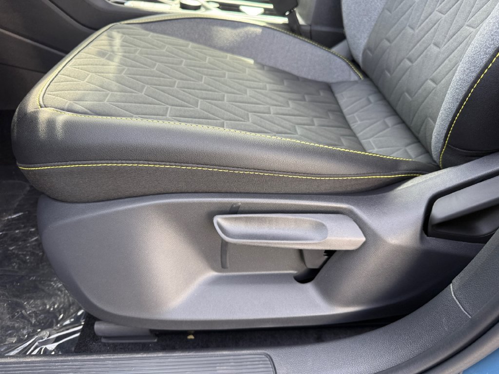 New 2027 Volkswagen Taos Sport AWD/4WD image 10