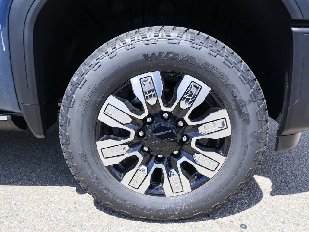 New 2026 GMC Sierra 3500 Denali w/ Denali Reserve Package AWD/4WD image 36