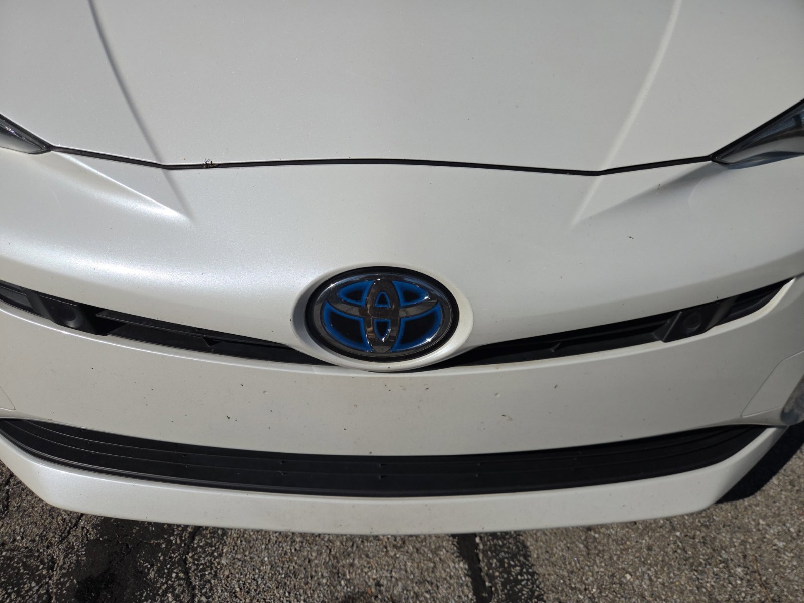 Used 2018 Toyota Prius Two w/ Prius Two Safety Plus Package FWD image 6