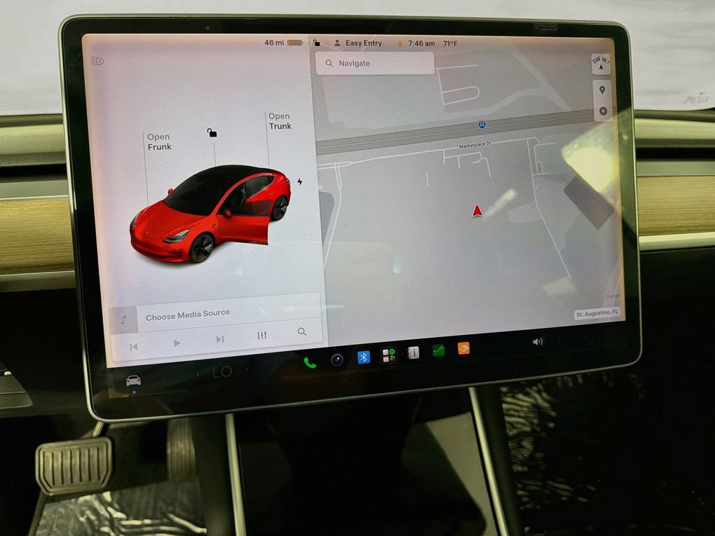 Used 2018 Tesla Model 3 Long Range RWD image 17