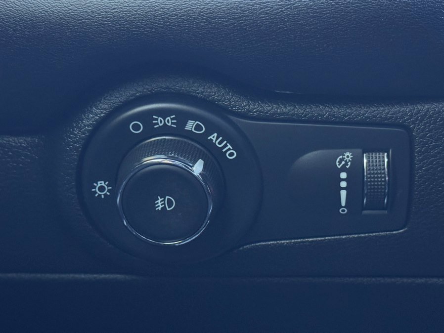 Used 2022 Dodge Durango R/T AWD/4WD image 8