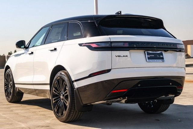 New 2026 Land Rover Range Rover Velar Dynamic SE image 6