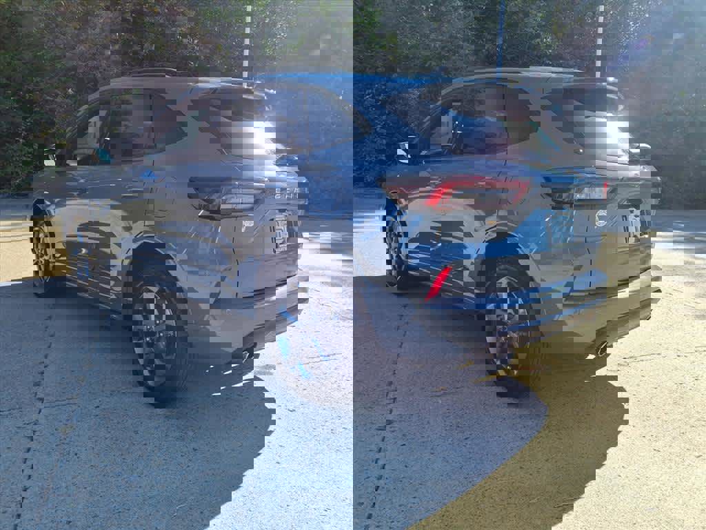 Used 2023 Ford Escape ST-Line image 5
