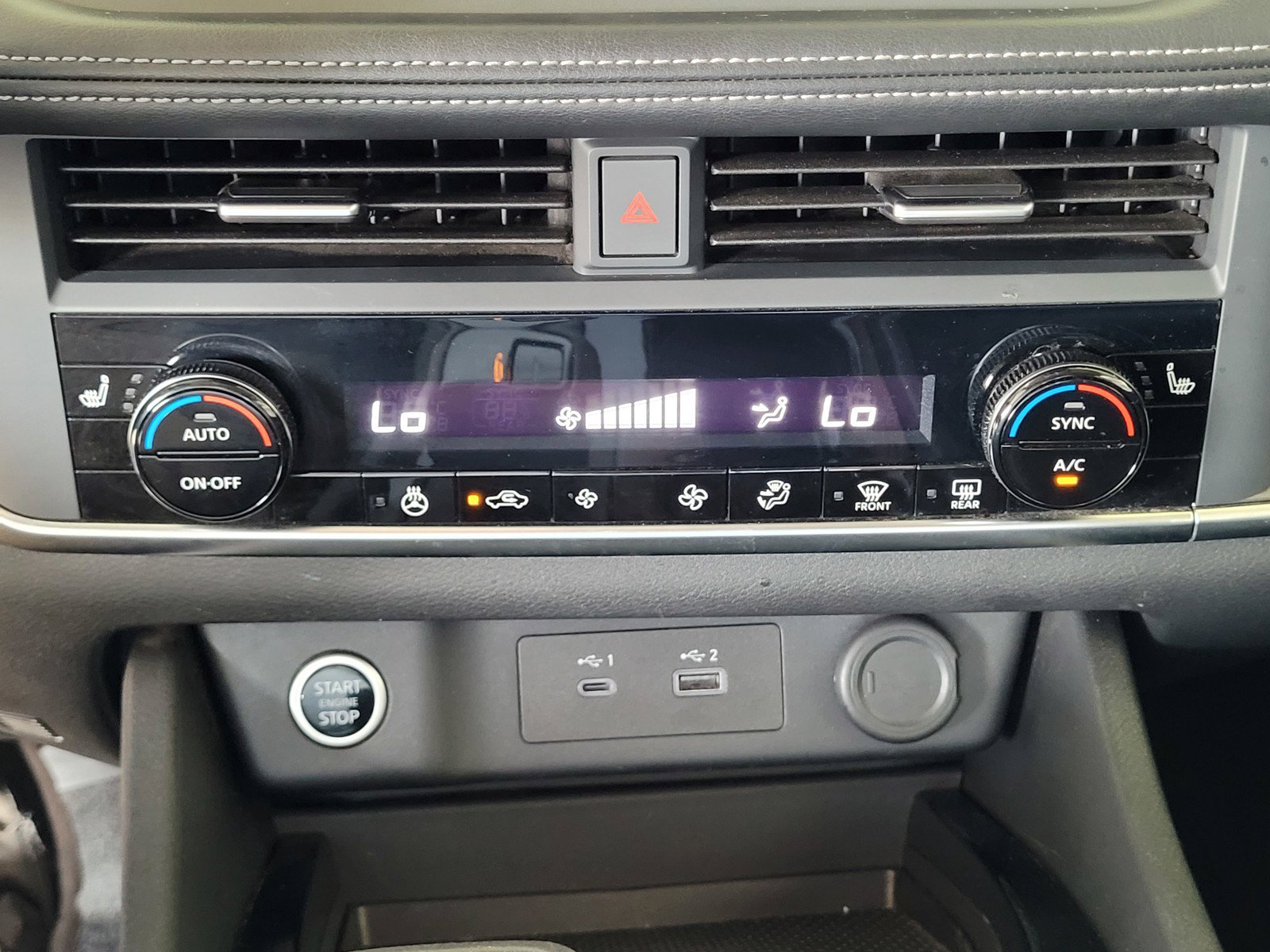 Certified 2023 Nissan Rogue SV w/ SV Premium B Package AWD/4WD image 13