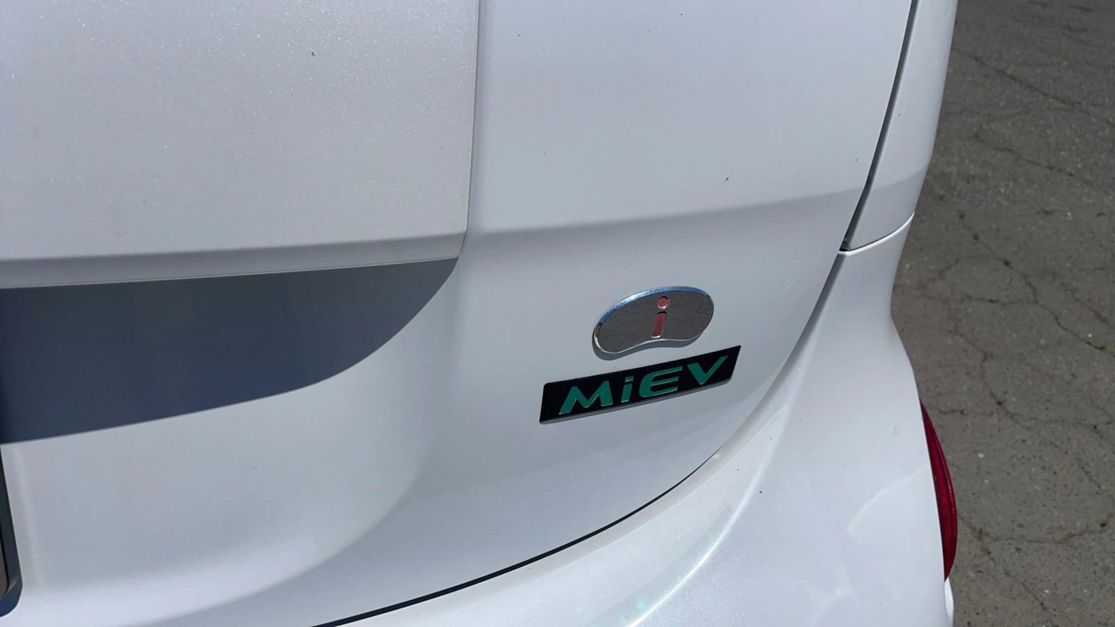 Used 2012 Mitsubishi i ES RWD image 44