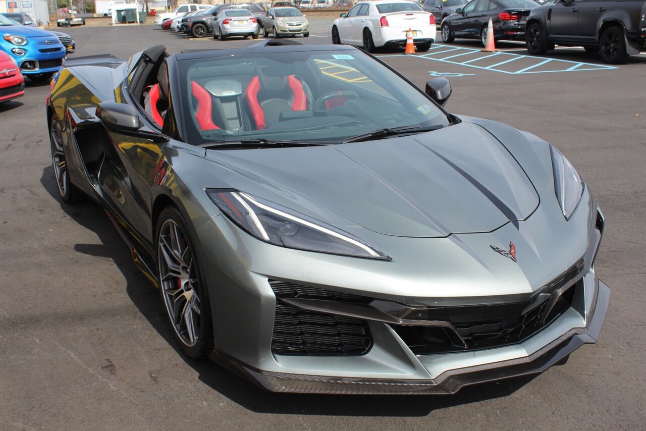 Used 2023 Chevrolet Corvette Z06 image 8