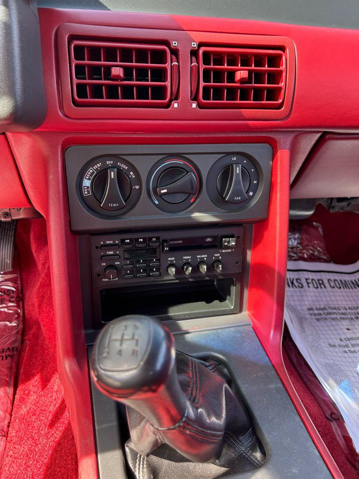 Used 1989 Ford Mustang LX RWD image 8