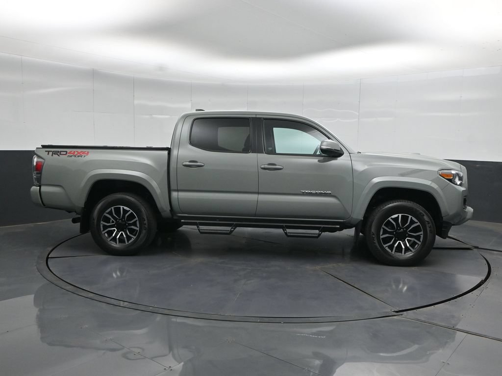 Used 2023 Toyota Tacoma TRD Sport AWD/4WD image 3