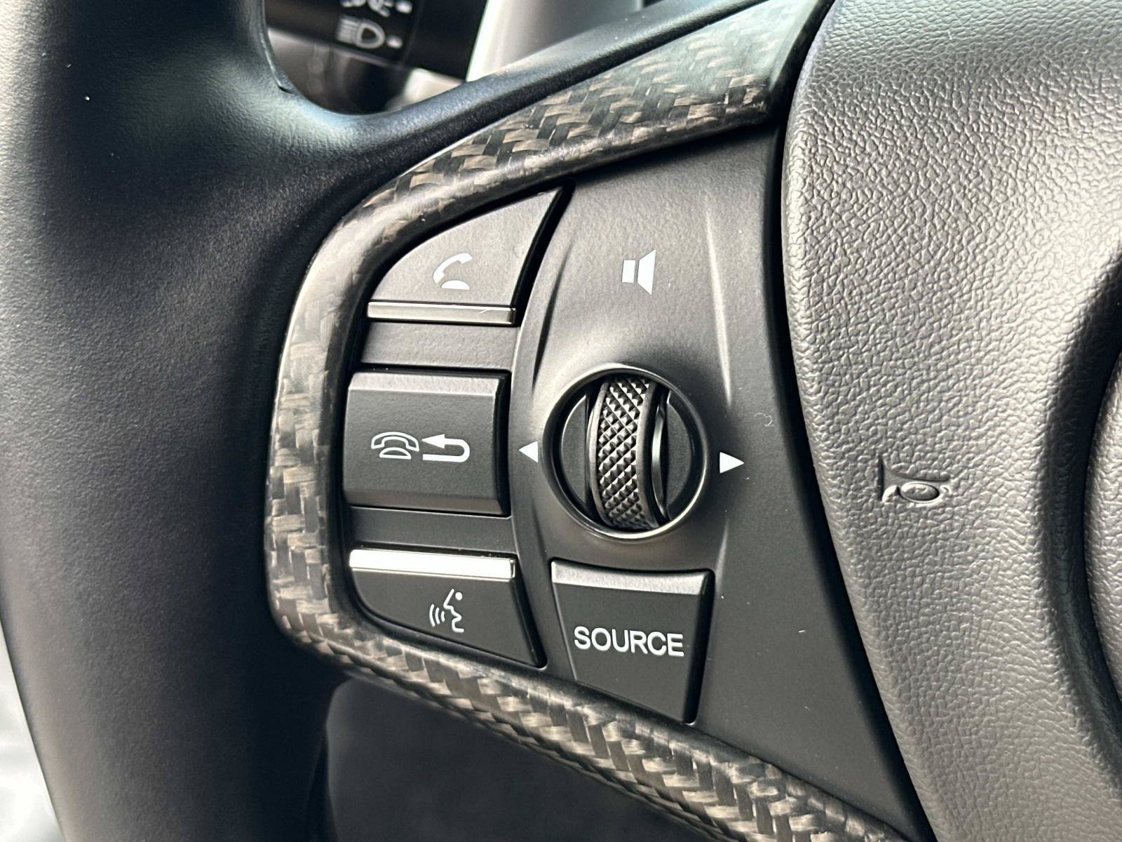 Used 2017 Acura NSX AWD/4WD image 18