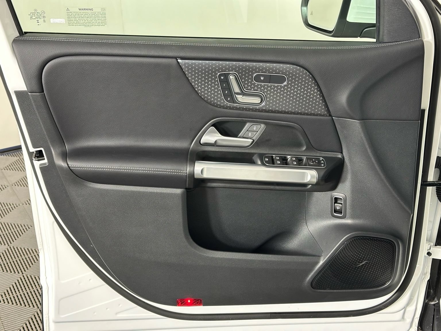Used 2026 Mercedes-Benz GLB 250 4MATIC image 34