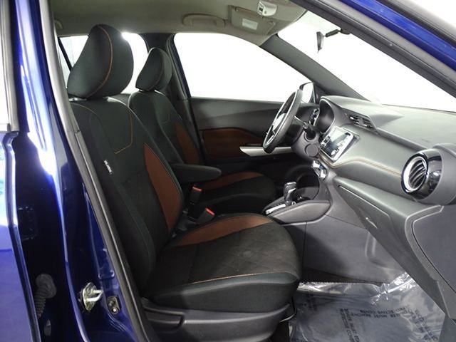 Used 2019 Nissan Kicks SR image 13