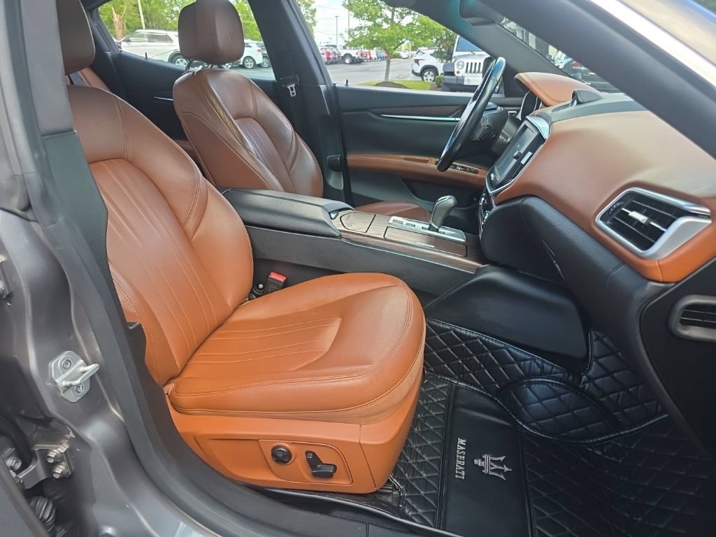 Used 2016 Maserati Ghibli S Q4 AWD/4WD image 38