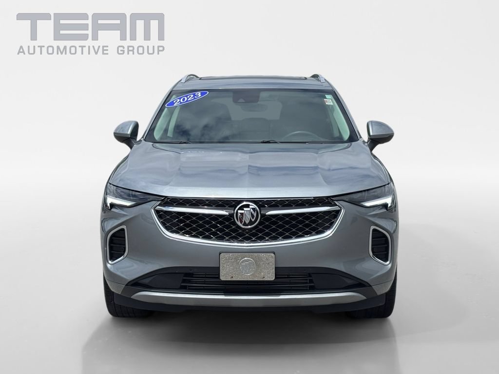 Used 2023 Buick Envision Avenir AWD/4WD image 2