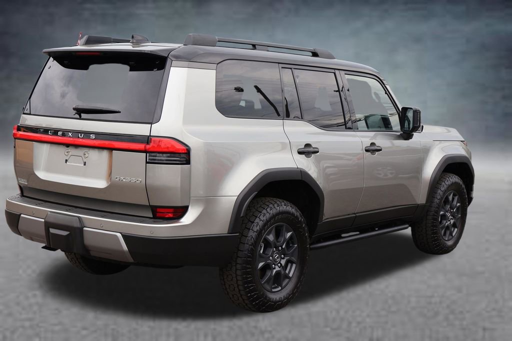 Used 2024 Lexus GX 550 AWD/4WD image 3