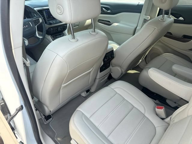 Used 2023 GMC Acadia Denali AWD/4WD image 21