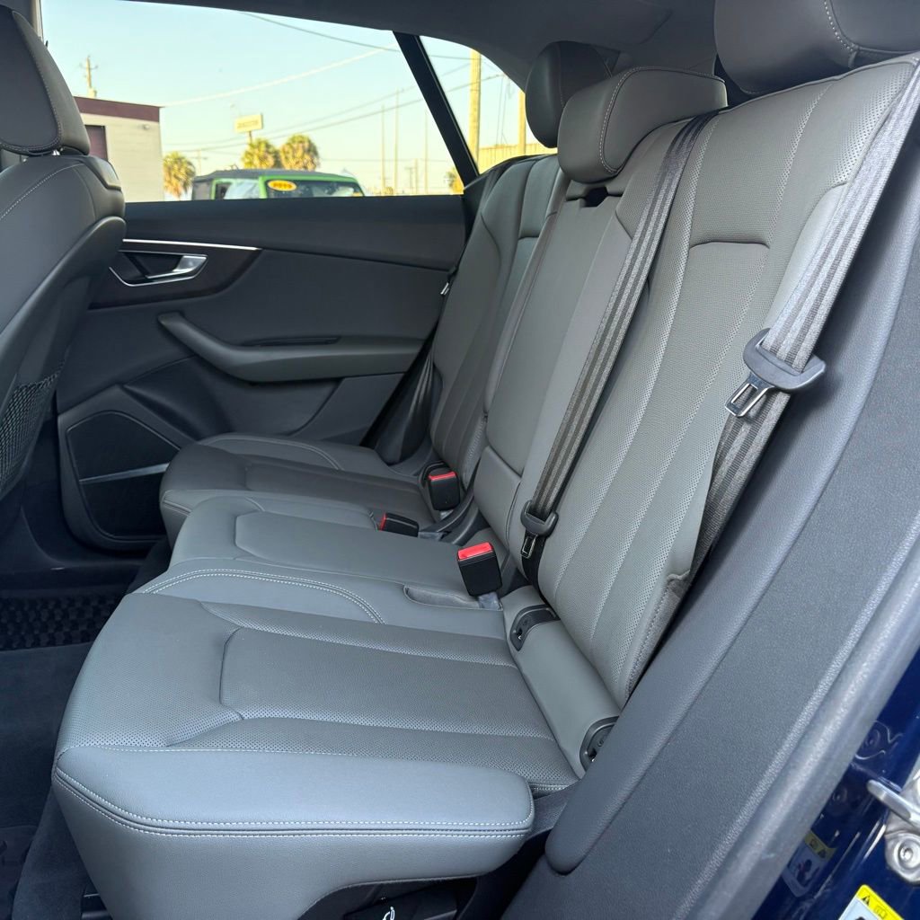 Used 2021 Audi Q8 Premium Plus image 11