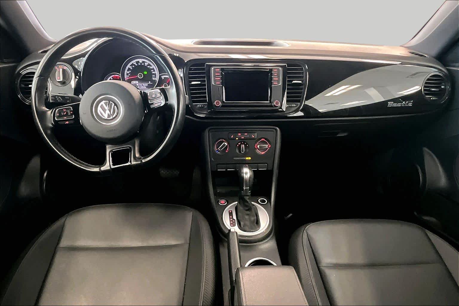 Used 2018 Volkswagen Beetle 2.0T S w/ Style & Comfort Package For S FWD image 13