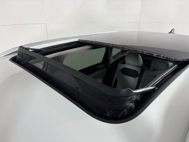 Certified 2025 Volkswagen Taos SE AWD/4WD image 25