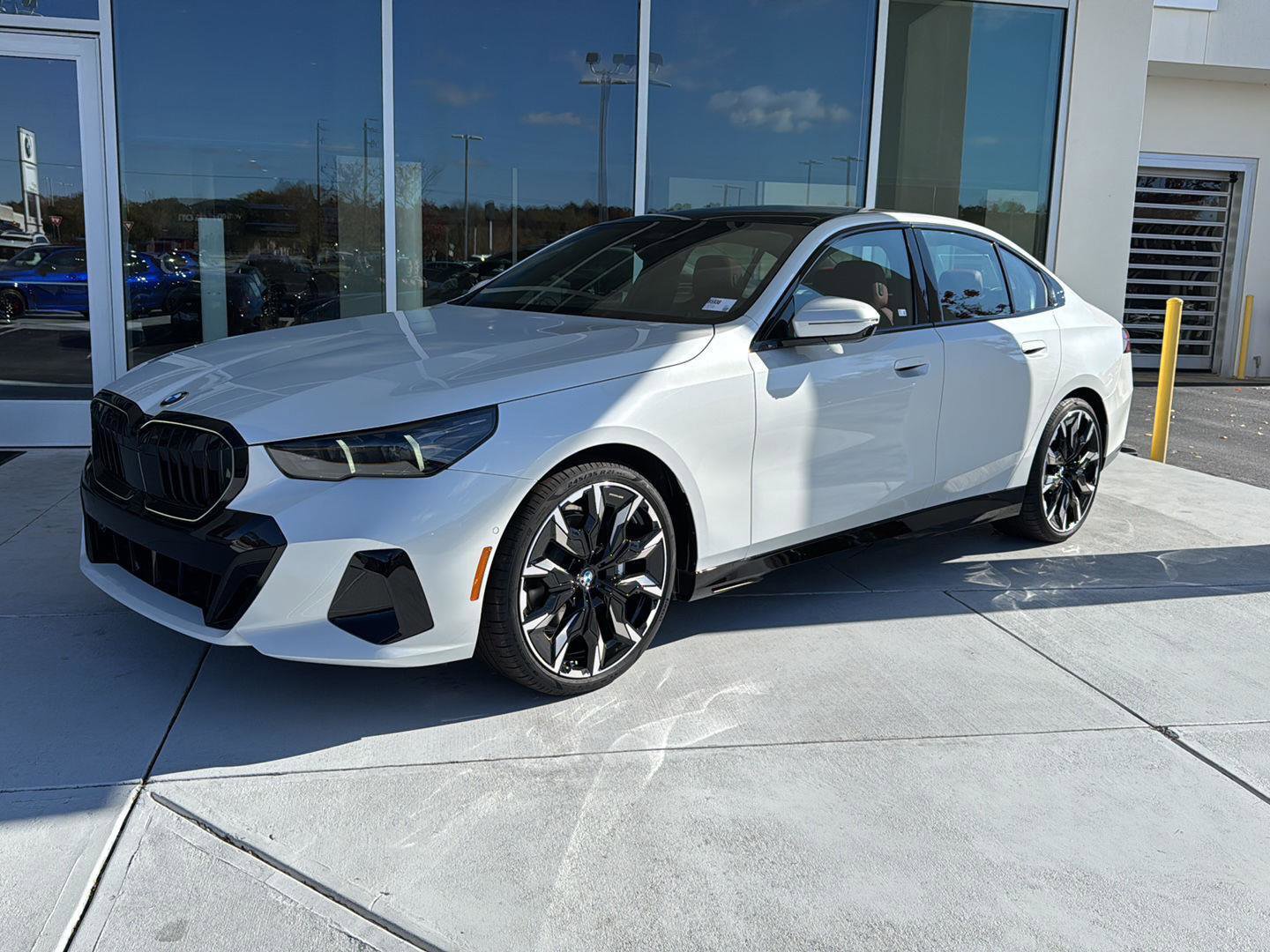 New 2026 BMW 530i w/ M Sport Package image 2