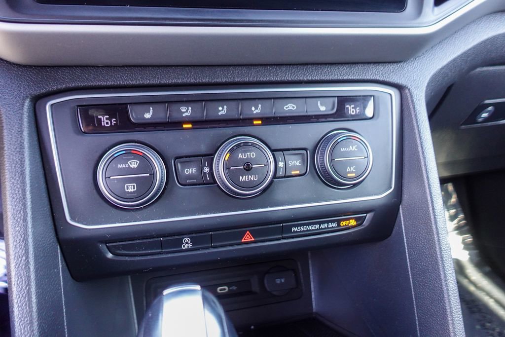 Used 2021 Volkswagen Atlas Cross Sport SE image 19