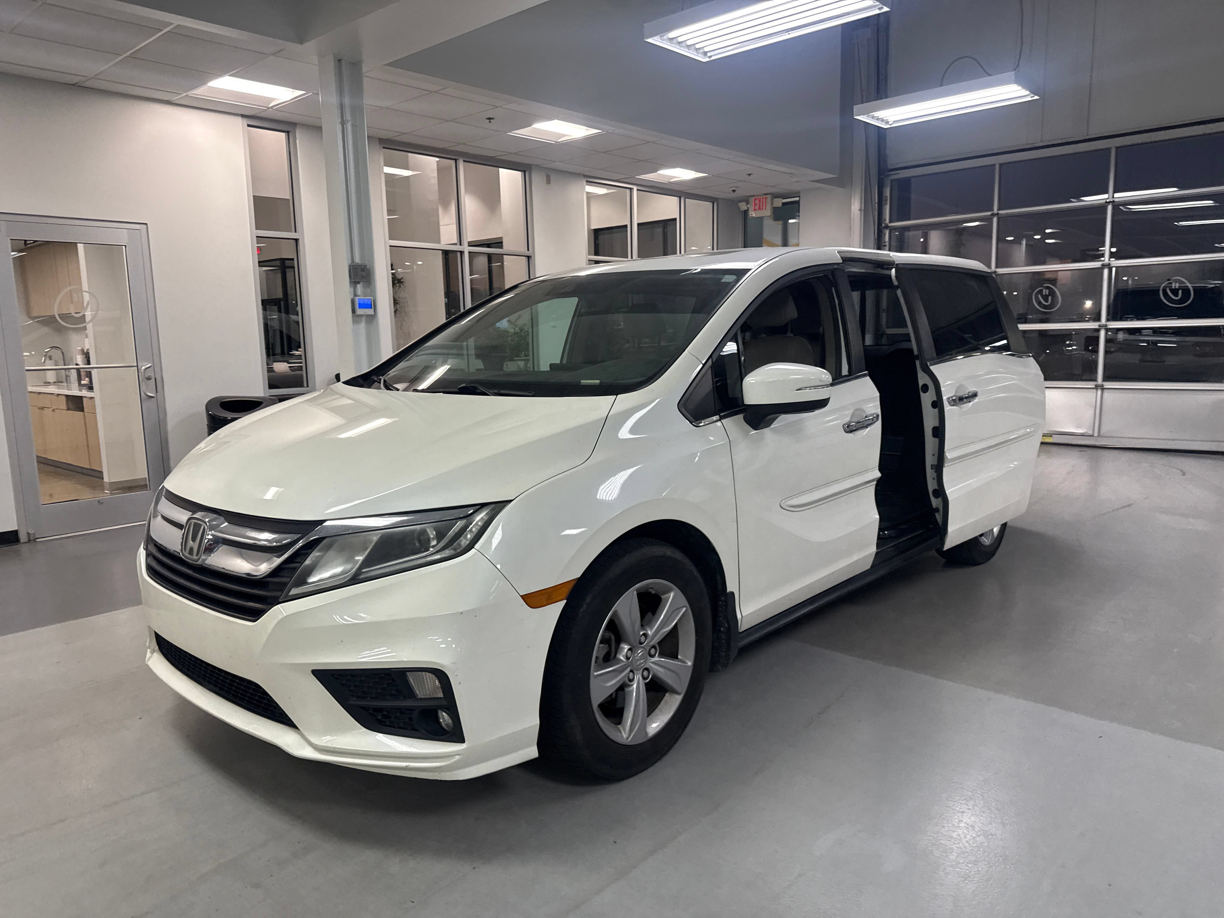 Used 2018 Honda Odyssey EX-L image 15