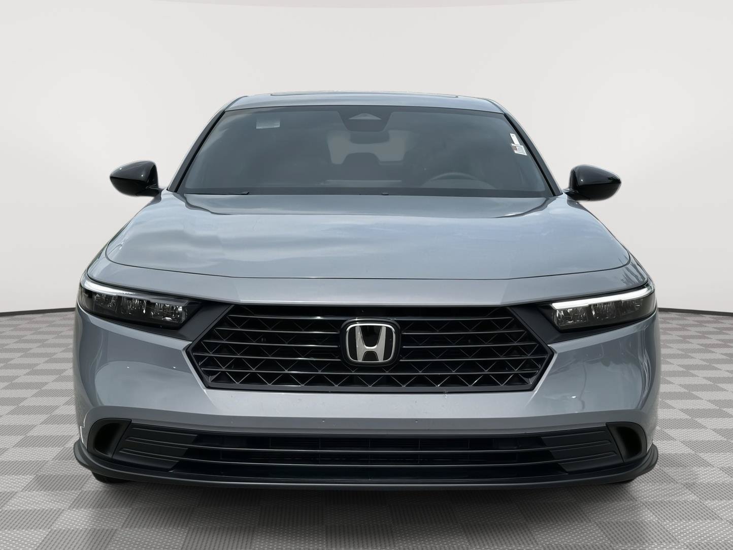 Used 2025 Honda Accord Sport image 2
