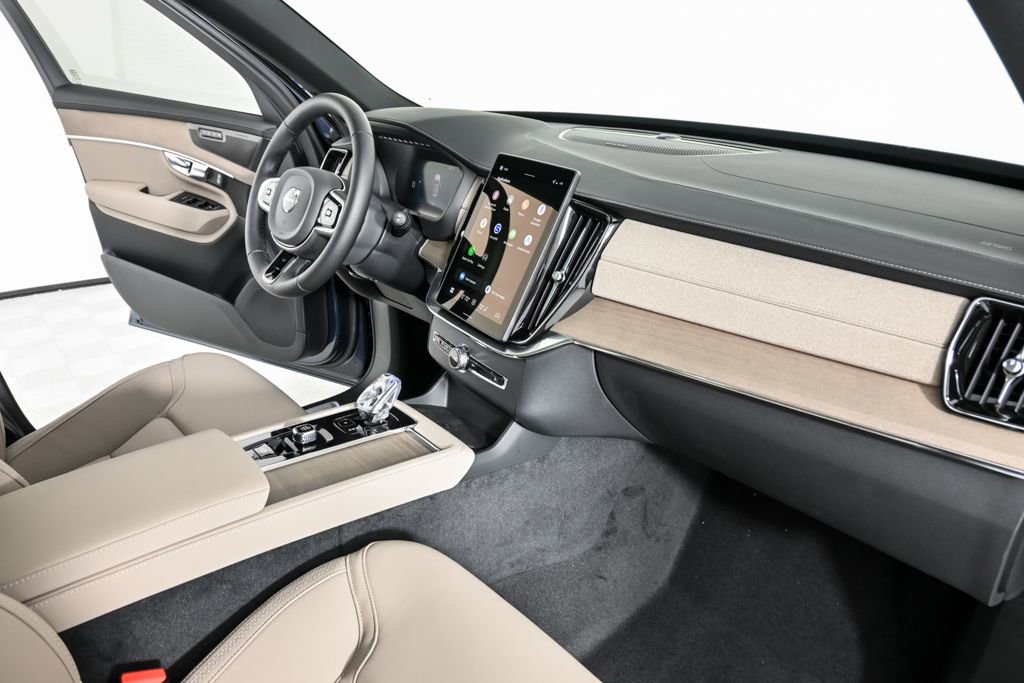Certified 2026 Volvo XC90 B6 Plus w/ Protection Package Premier AWD/4WD image 27