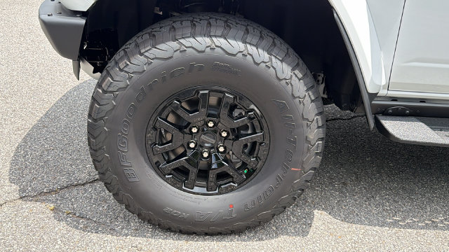 New 2026 Ford Bronco Raptor w/ Interior Carbon Fiber Pack AWD/4WD image 13