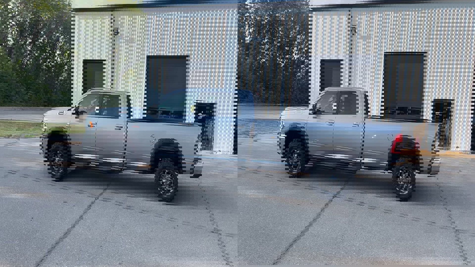 Used 2022 RAM 3500 Big Horn w/ Level A Equipment Group image 6