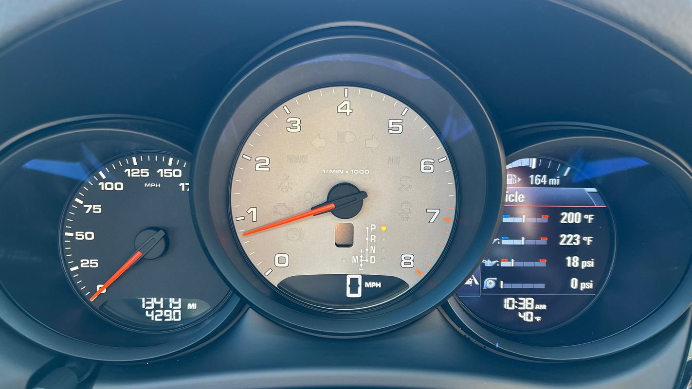 Used 2017 Porsche Macan S image 21